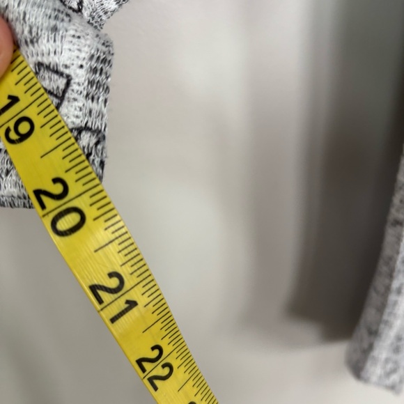 Inoah French Bulldog Eiffel Tower Top Size L - Picture 8 of 8